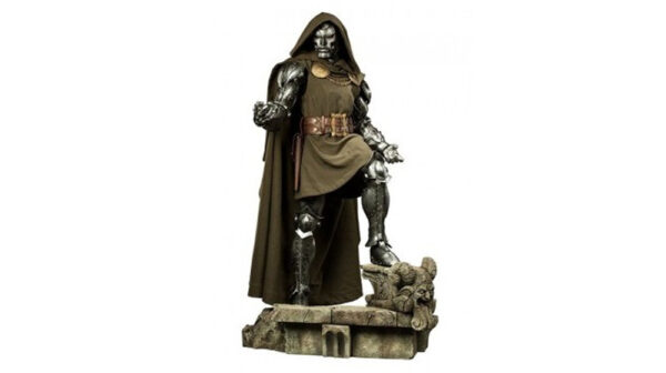 Doctor Doom: Marvel Legendary Scale Figure - Image 2