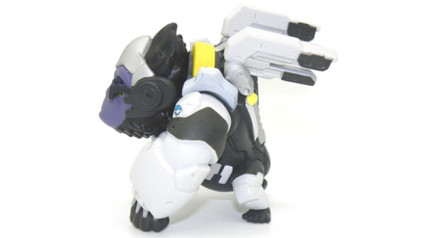Figure Cute But Deadly Medium – Winston - Image 3