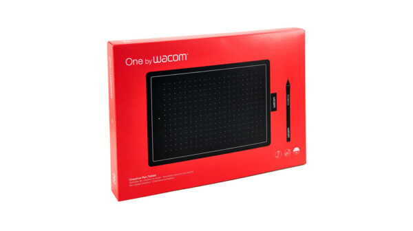 One by Wacom M New N - Image 3